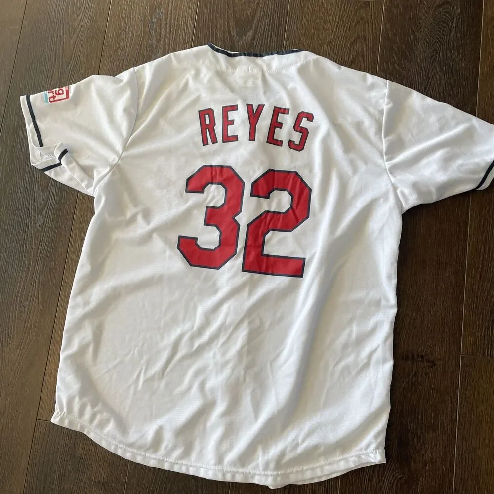 #32 Franmil Reyes Cleveland Indians Jersey (Mens XL)  - Promo Button up